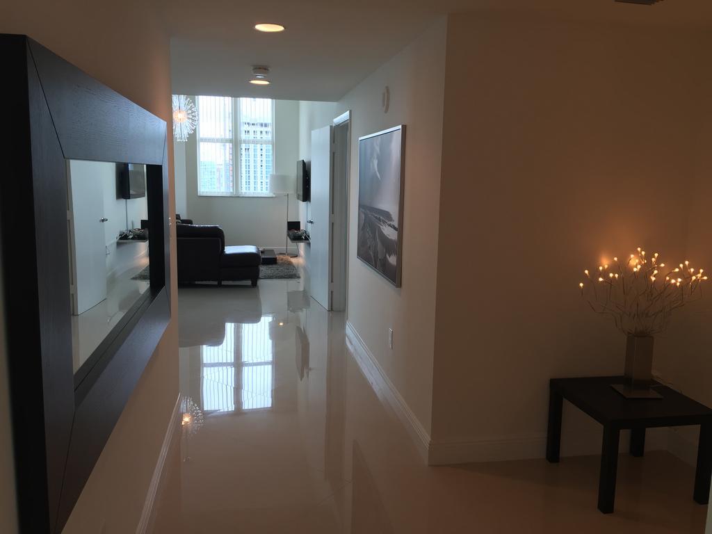 Lyx Suites At One Broadway In Brickell Miami Eksteriør bilde