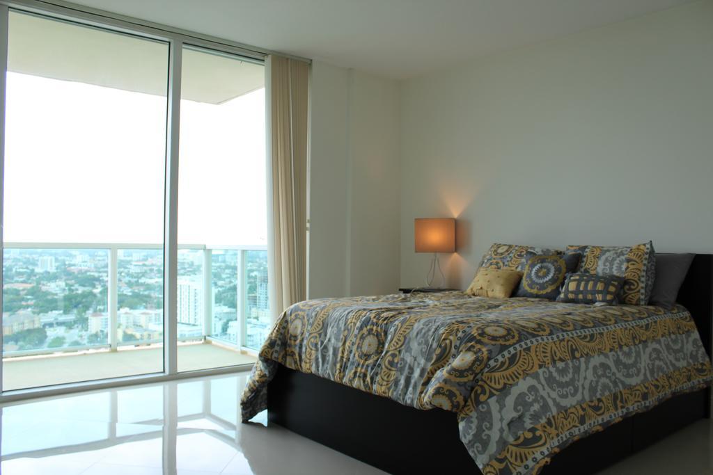 Lyx Suites At One Broadway In Brickell Miami Eksteriør bilde