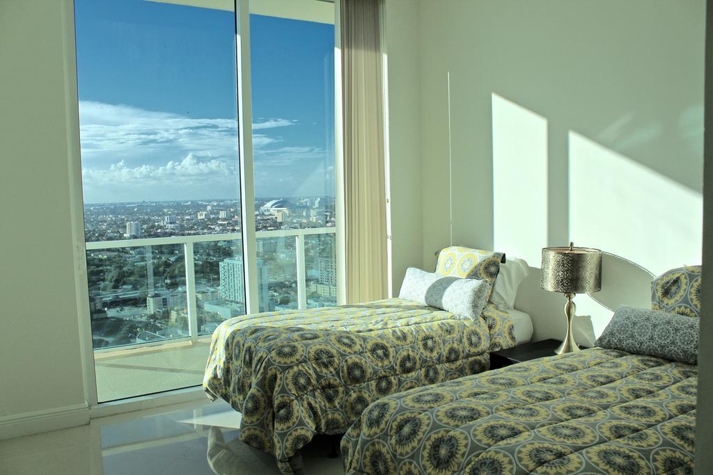Lyx Suites At One Broadway In Brickell Miami Eksteriør bilde